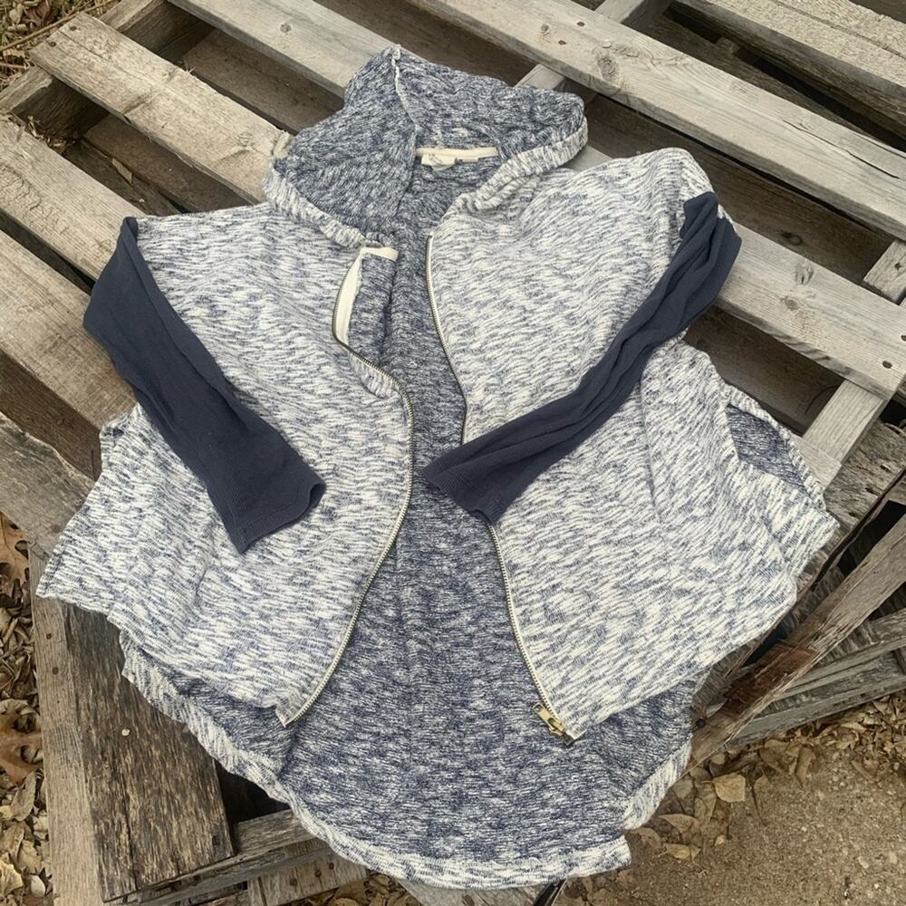 White Crow Oversized gray sweater hoodie cardigan SMALL